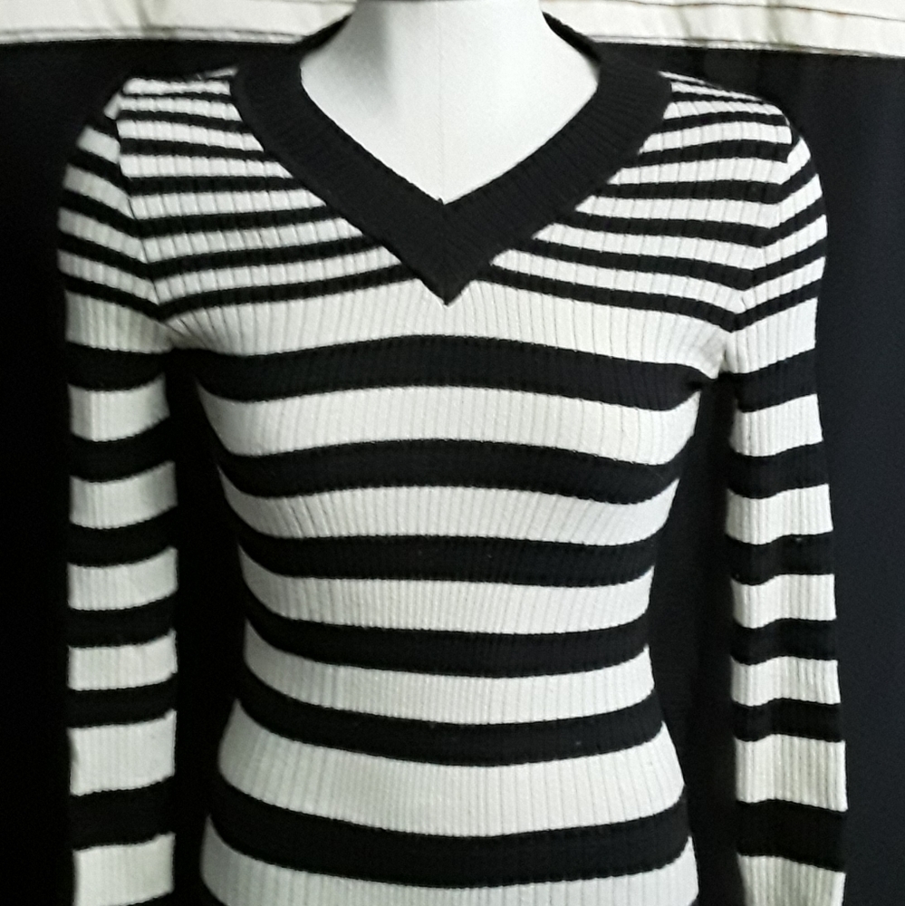Diva Striped Sweater